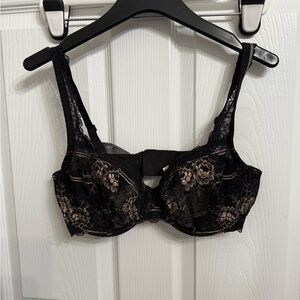 Victoria’s Secret Body Unlined Demi Bra Black Nude Lace Women’s Size 36DD Sexy
